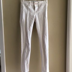 White Skinny Jeans💟